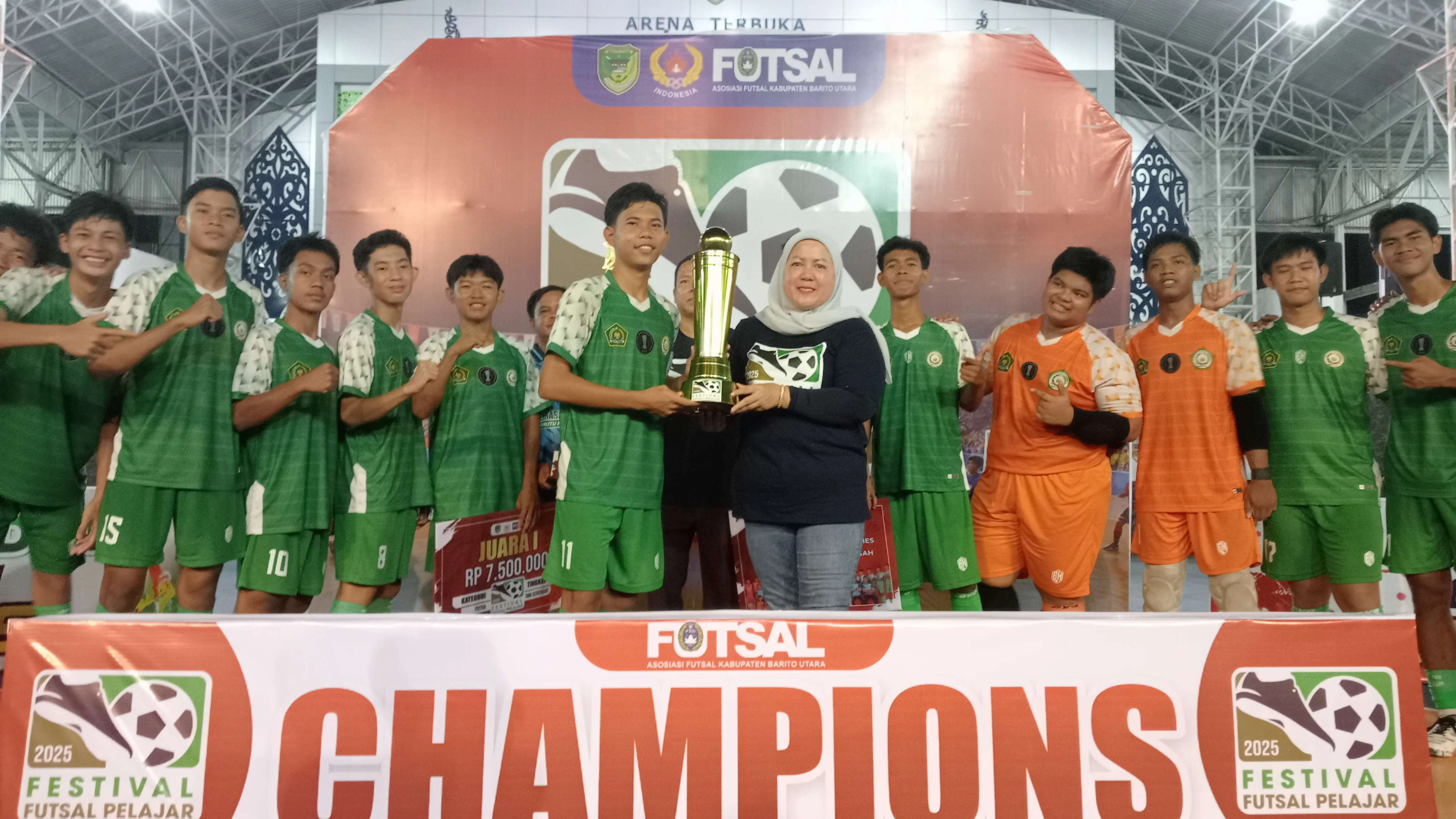 Bupati Barito Utara Pada Festival Futsal Pelajar 2025 : Menanamkan Semangat Juara dan Kerja Keras